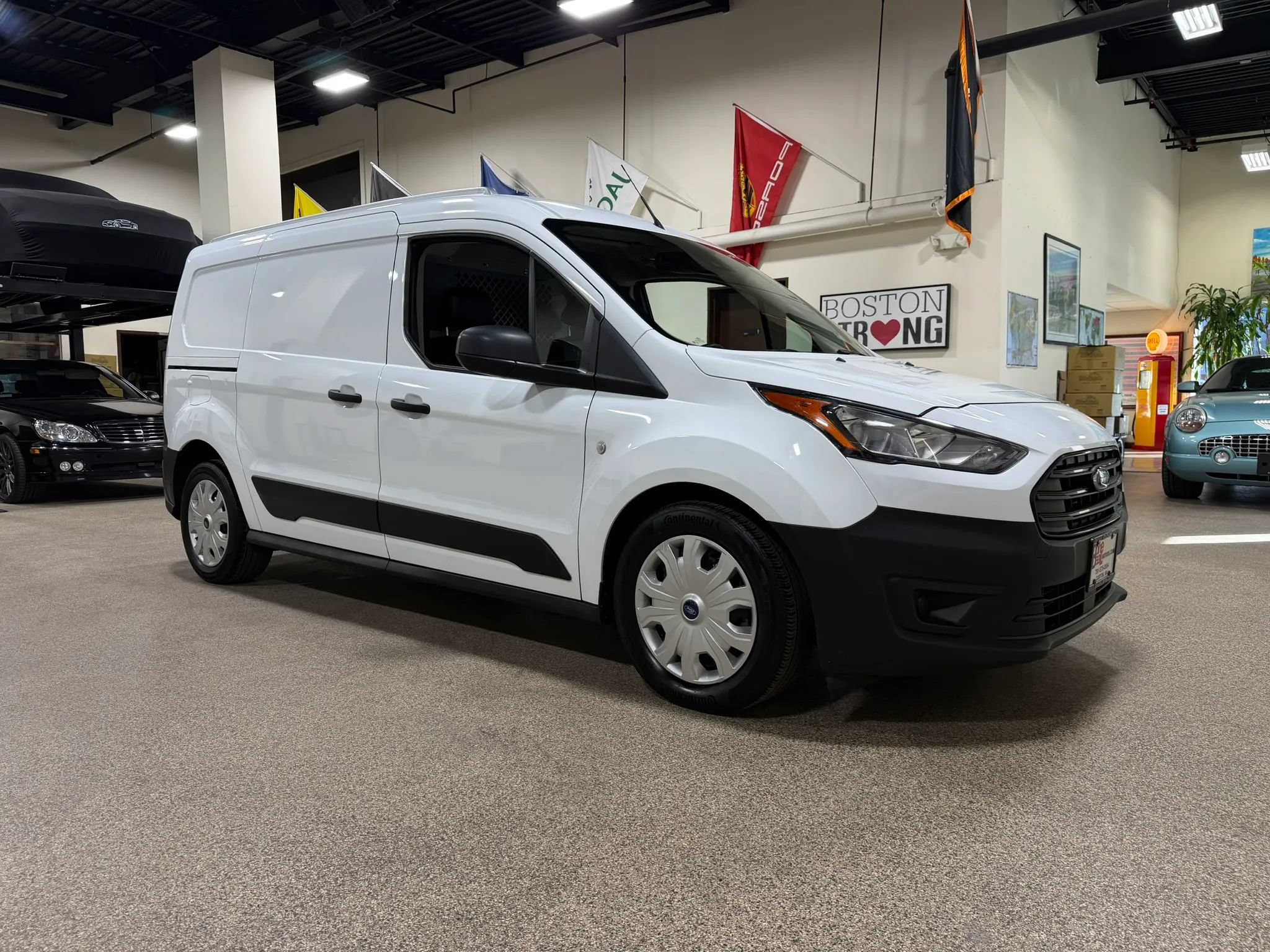 Used 2022 Ford Transit Connect XL FWD image 3