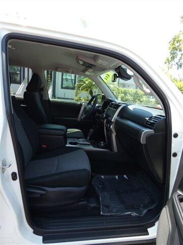 Used 2020 Toyota 4Runner SR5 AWD/4WD image 49