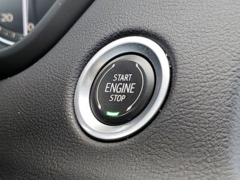 Certified 2022 Cadillac XT4 Premium Luxury w/ Safety Alert Package image 15