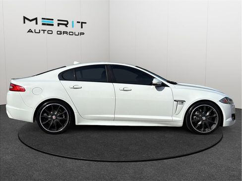 Used 2015 Jaguar XF Sport RWD image 10
