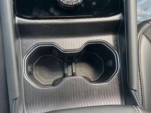 New 2025 Jeep Grand Cherokee L Altitude image 31