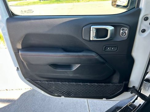 Used 2020 Jeep Wrangler Unlimited Rubicon AWD/4WD image 11