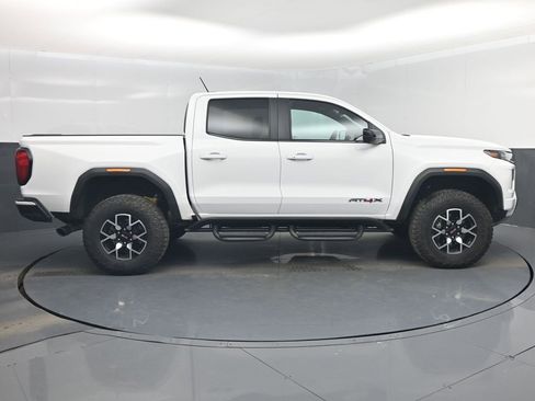 Used 2024 GMC Canyon AT4X image 40