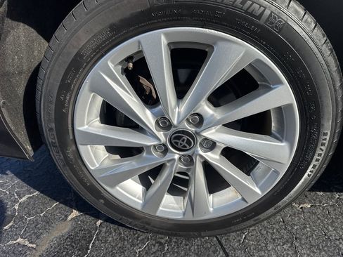 Used 2021 Toyota Camry LE AWD/4WD image 14