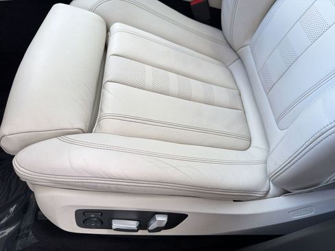 Used 2022 BMW X5 sDrive40i w/ M Sport Package RWD image 13