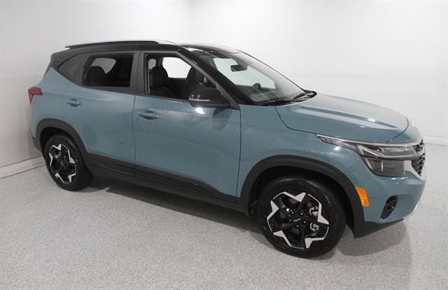 Used 2025 Kia Seltos S AWD/4WD image 1