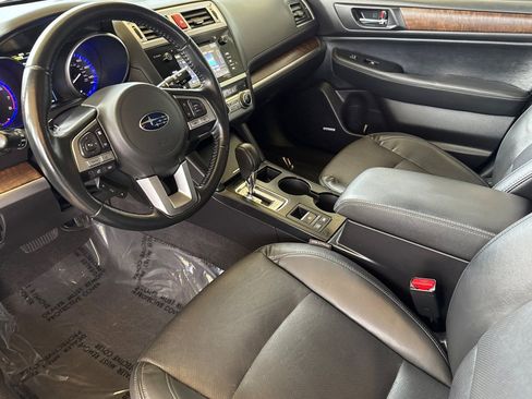 Used 2016 Subaru Outback 2.5i Limited image 11