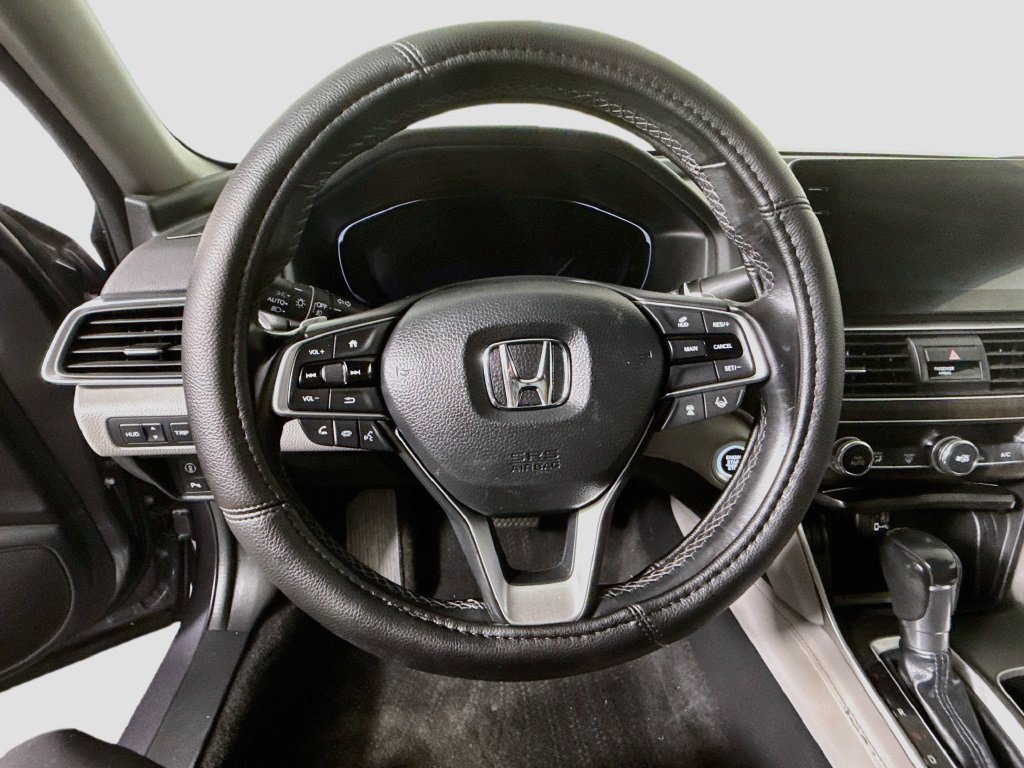Used 2018 Honda Accord Touring image 12