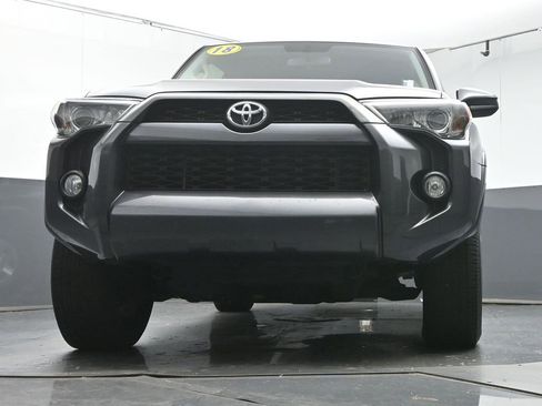 Used 2018 Toyota 4Runner SR5 image 31
