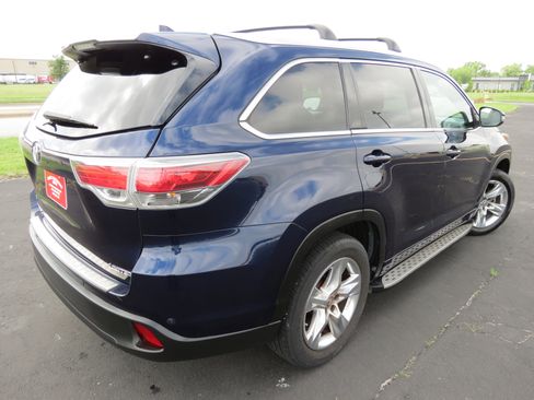 Used 2016 Toyota Highlander Limited image 6
