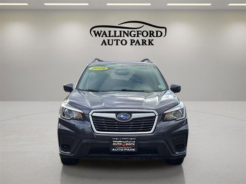 Used 2019 Subaru Forester Premium image 2