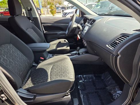 Used 2025 Mitsubishi Outlander Sport ES AWD/4WD image 15