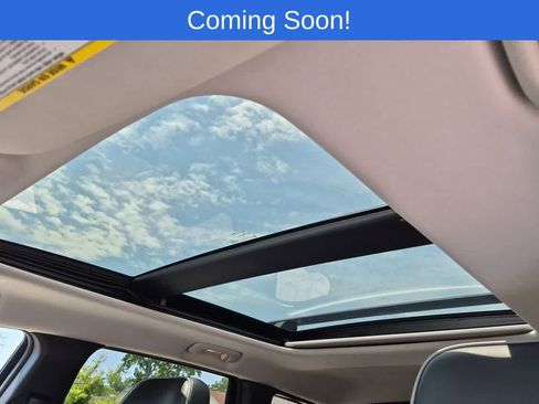 Used 2013 Jeep Grand Cherokee Overland AWD/4WD image 18