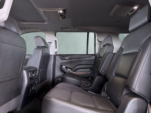 Used 2018 Chevrolet Suburban Premier AWD/4WD image 11