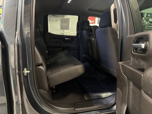 Used 2019 Chevrolet Silverado 1500 Custom w/ Custom Value Package image 26