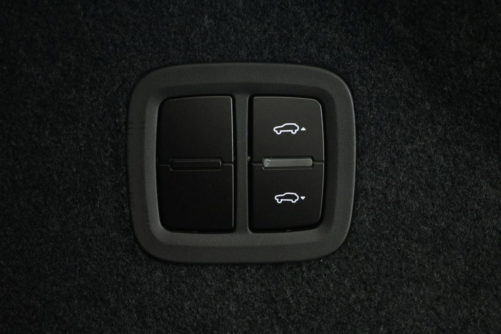 Used 2026 Porsche Cayenne S AWD/4WD image 37