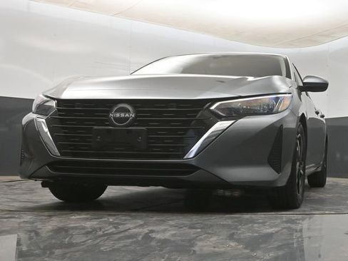 Used 2024 Nissan Sentra SV image 16