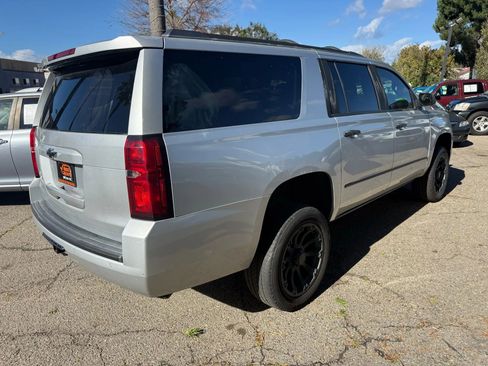Used 2016 Chevrolet Suburban LTZ image 8