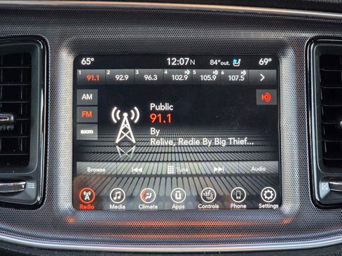 Used 2017 Dodge Challenger GT w/ Driver Convenience Group image 28