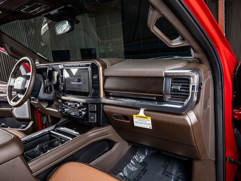 Used 2024 Ford F250 King Ranch w/ Chrome Package image 18