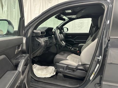 Used 2026 Toyota Tacoma TRD Off-Road AWD/4WD image 10