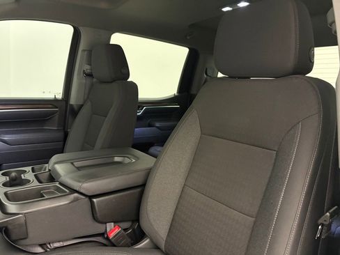 Used 2025 Chevrolet Silverado 1500 LT AWD/4WD image 30