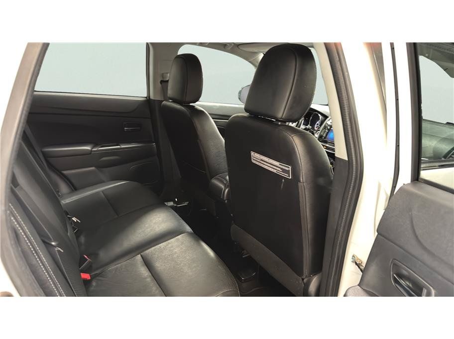 Used 2016 Mitsubishi Outlander Sport SEL FWD image 22