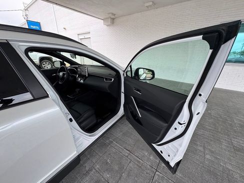 Used 2026 Toyota Corolla Cross AWD Hybrid w/ Convenience Package image 14