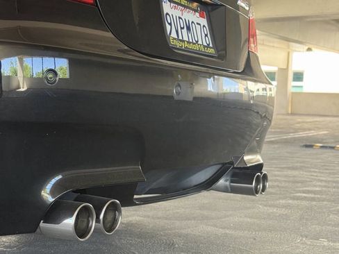 Used 2010 BMW M5 RWD image 2