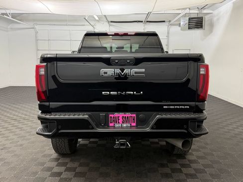 Used 2025 GMC Sierra 2500 Denali Ultimate AWD/4WD image 10