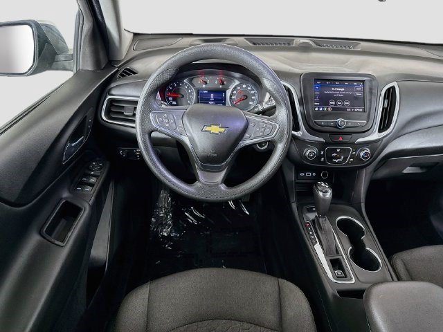 Used 2020 Chevrolet Equinox LT w/ LPO, Chrome Package FWD image 16