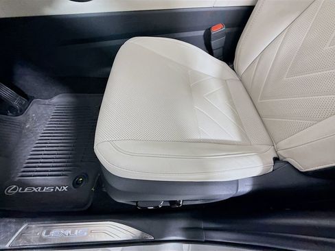 Used 2025 Lexus NX 450h+ AWD w/ Luxury Package image 19