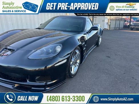 Used 2005 Chevrolet Corvette Coupe w/ Preferred Equipment Group RWD image 3