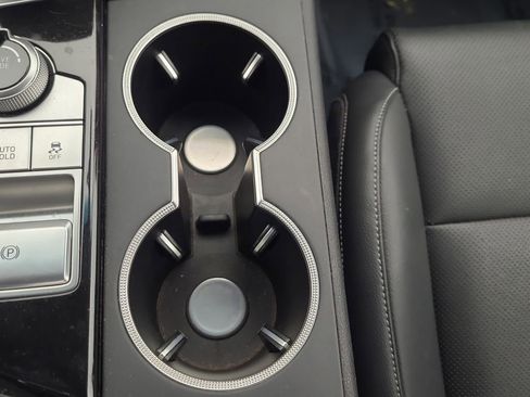 Used 2019 Genesis G70 2.0T Advanced image 21