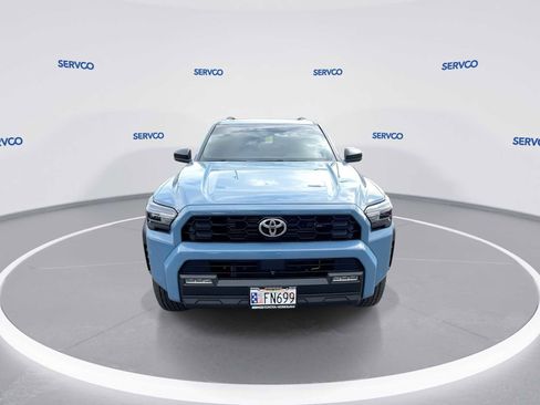 Used 2025 Toyota 4Runner TRD Off-Road Premium image 3