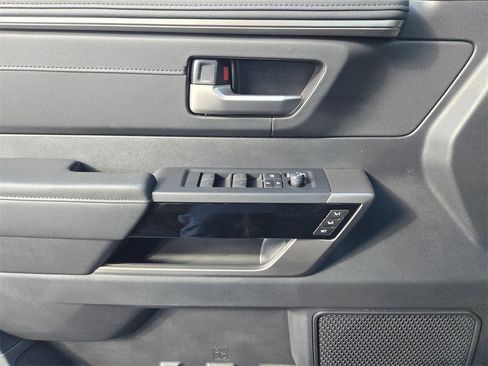 Used 2024 Toyota Tundra Limited image 25