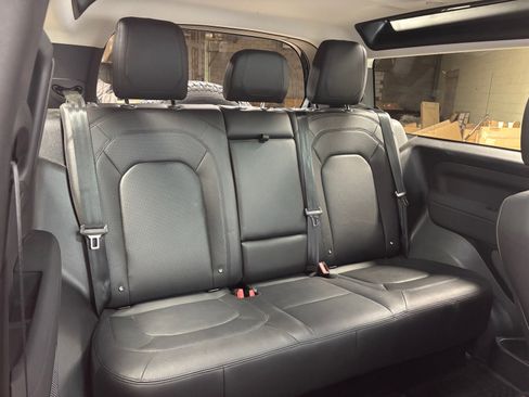 Used 2023 Land Rover Defender 90 S AWD/4WD image 32