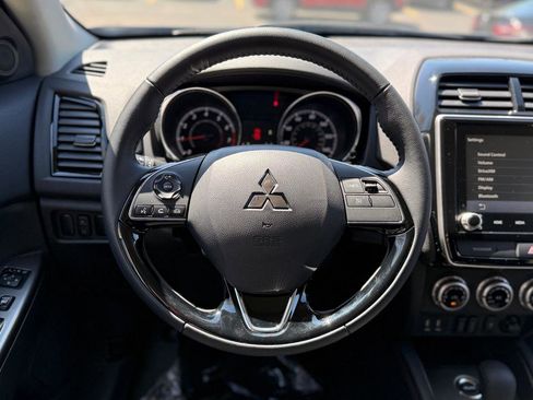 Used 2025 Mitsubishi Outlander Sport ES image 13