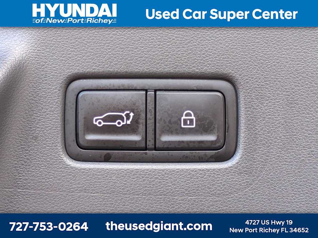Certified 2025 Hyundai Santa Fe SEL FWD image 13