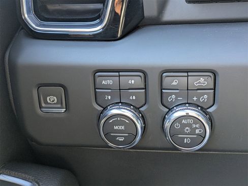 Used 2024 GMC Sierra 1500 Denali w/ Denali Reserve Package image 28