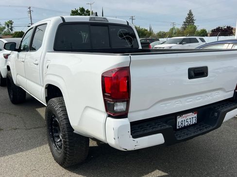 Used 2023 Toyota Tacoma SR w/ SR Convenience Package image 6