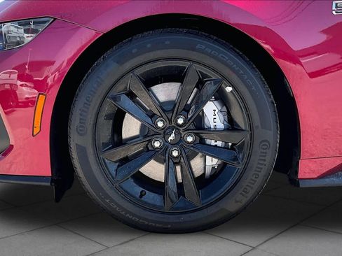 Used 2025 Ford Mustang GT RWD image 10
