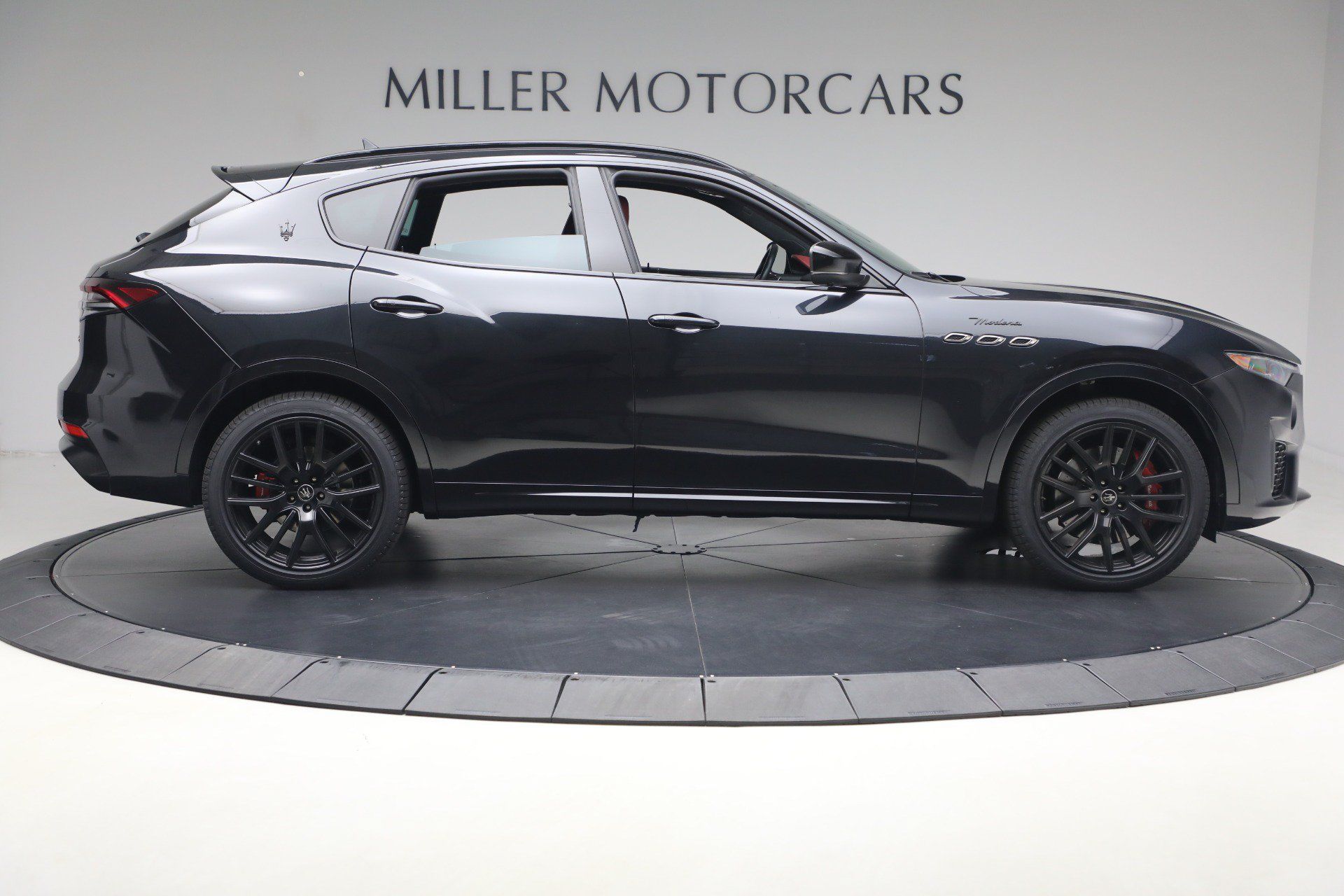Certified 2022 Maserati Levante Modena AWD/4WD image 9