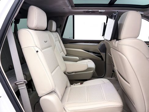 Used 2025 Cadillac Escalade Sport Platinum AWD/4WD image 40