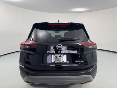 Used 2023 Nissan Rogue SV AWD/4WD image 6