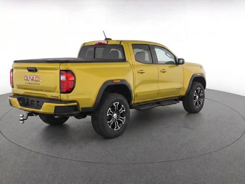 Used 2023 GMC Canyon AT4 w/ AT4 Premium Package AWD/4WD image 4