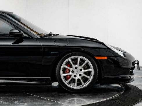 Used 2004 Porsche 911 GT3 RWD image 20
