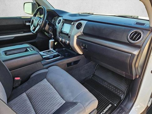 Used 2017 Toyota Tundra SR5 image 21