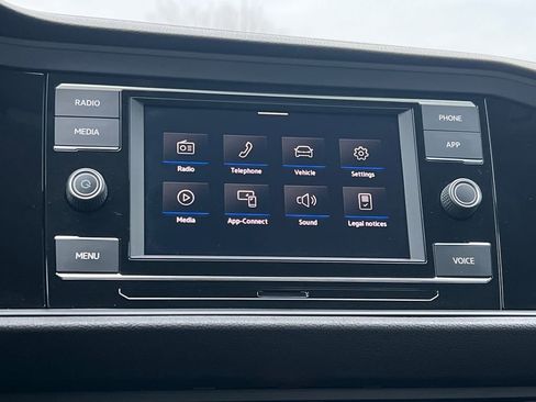 Used 2024 Volkswagen Jetta S image 23