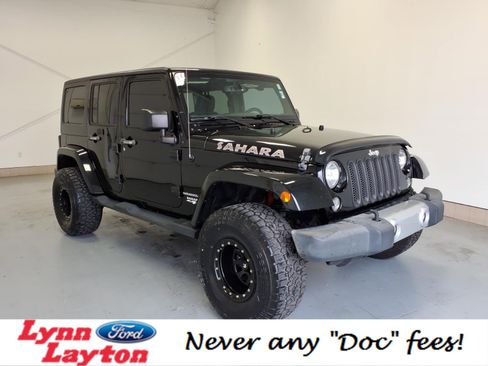 Used 2015 Jeep Wrangler Unlimited Sahara w/ Connectivity Group image 1